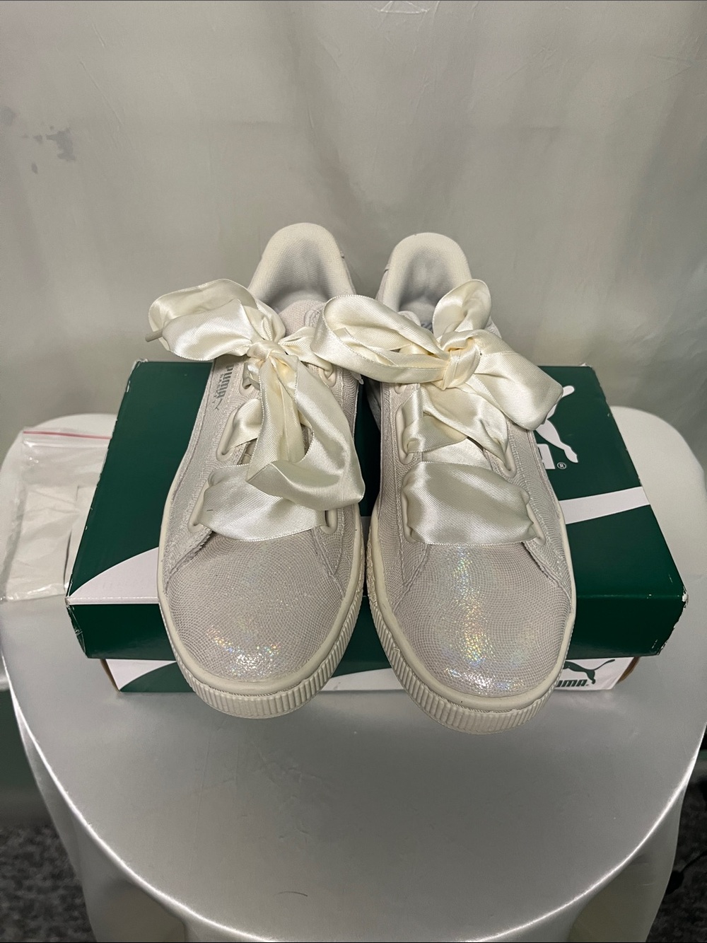 Puma Kids Cream Satin Ribbon Low-Top Sneakers